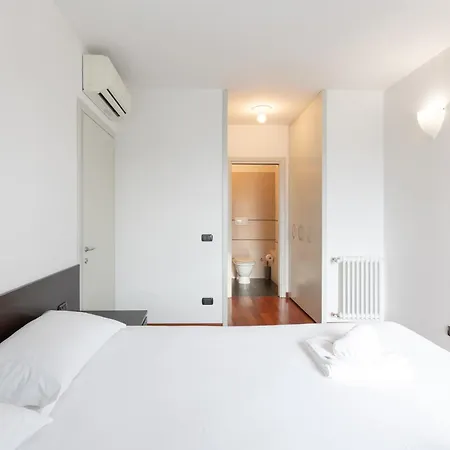 Bright Two Bedrooms With Terrace Zanuso - Mirable Pm アパート *