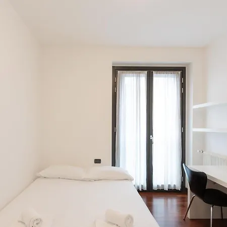 アパート Bright Two Bedrooms With Terrace Zanuso - Mirable Pm ミラノ