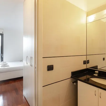 アパート Bright Two Bedrooms With Terrace Zanuso - Mirable Pm ミラノ
